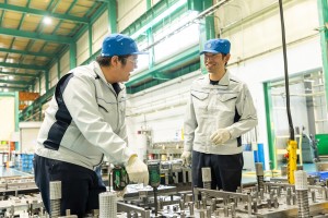 金型の組付け・調整・修理