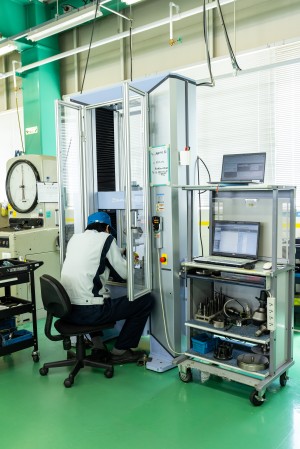 自動車部品の開発・実験業務